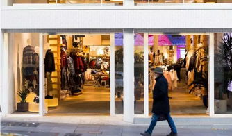 欧洲首富与全球服装零售帝国的传奇