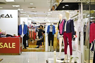 百货商场冬装深度折扣，羽绒服价格平稳，批发市场反应几何？